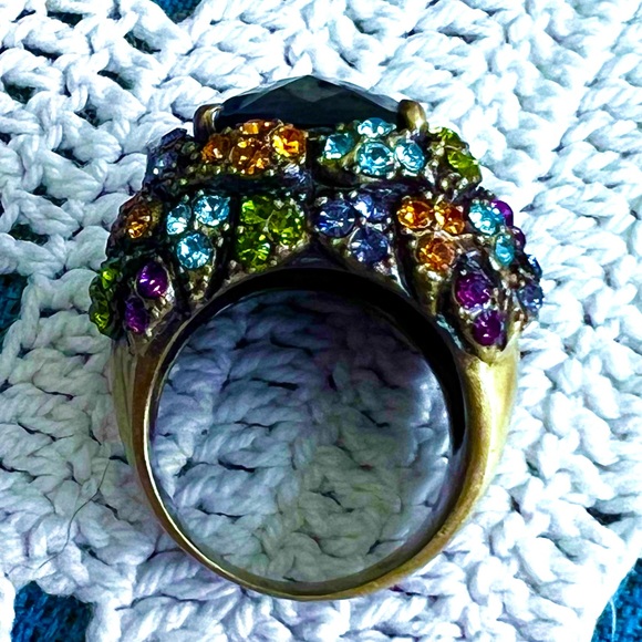 Heidi Daus Vintage Excellent Condition Swarovski Crystals size 9 ring - Picture 5 of 15